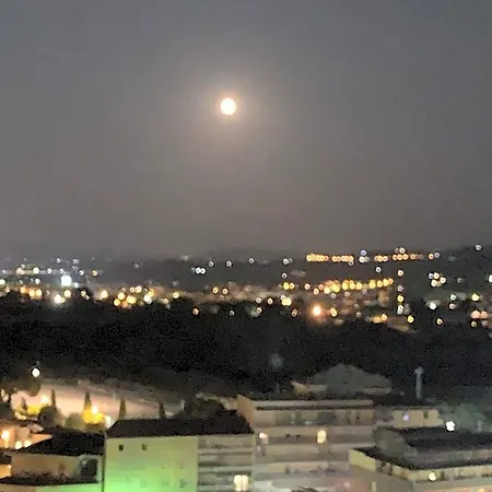 L'orologio ベッド・アンド・ブレックファスト シーニャ
