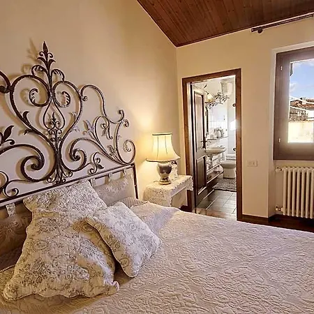 L'orologio Bed & Breakfast 3*